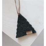 Felt Xmas tree grøn 9 cm fra OOhh Collection hos Lübech Living liggende - Tinashjem